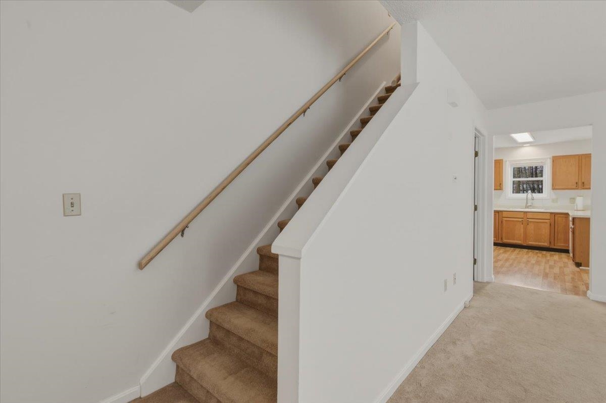 44 Commonwealth Drive, Unit 4 Colchester, VT 05446 - Photo 20 of 53