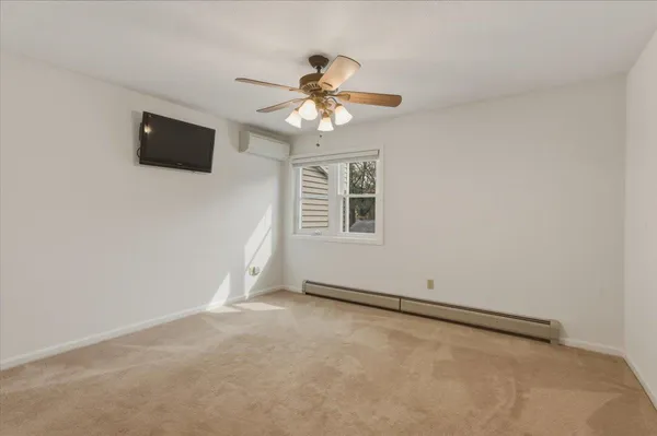 $339,900 | 44 Commonwealth Drive, Unit 4, Colchester, VT 05446