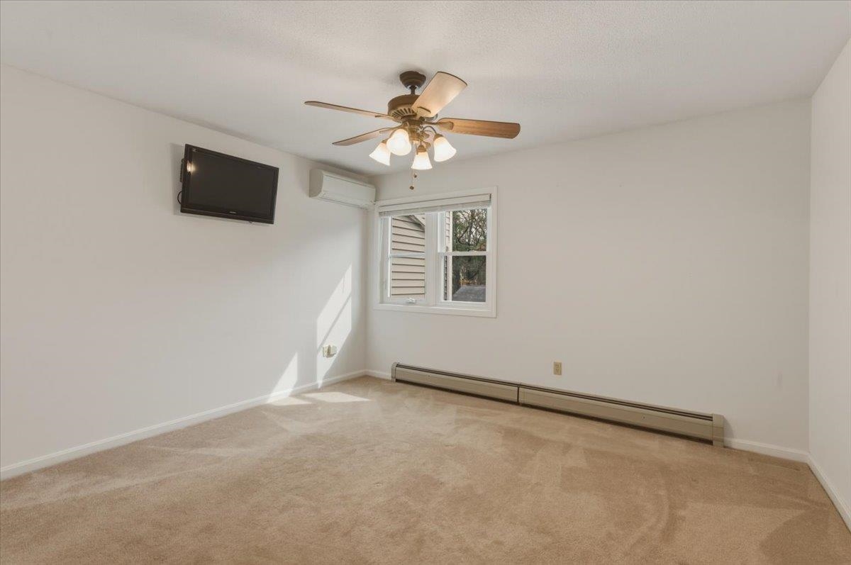 44 Commonwealth Drive, Unit 4 Colchester, VT 05446 - Photo 21 of 53