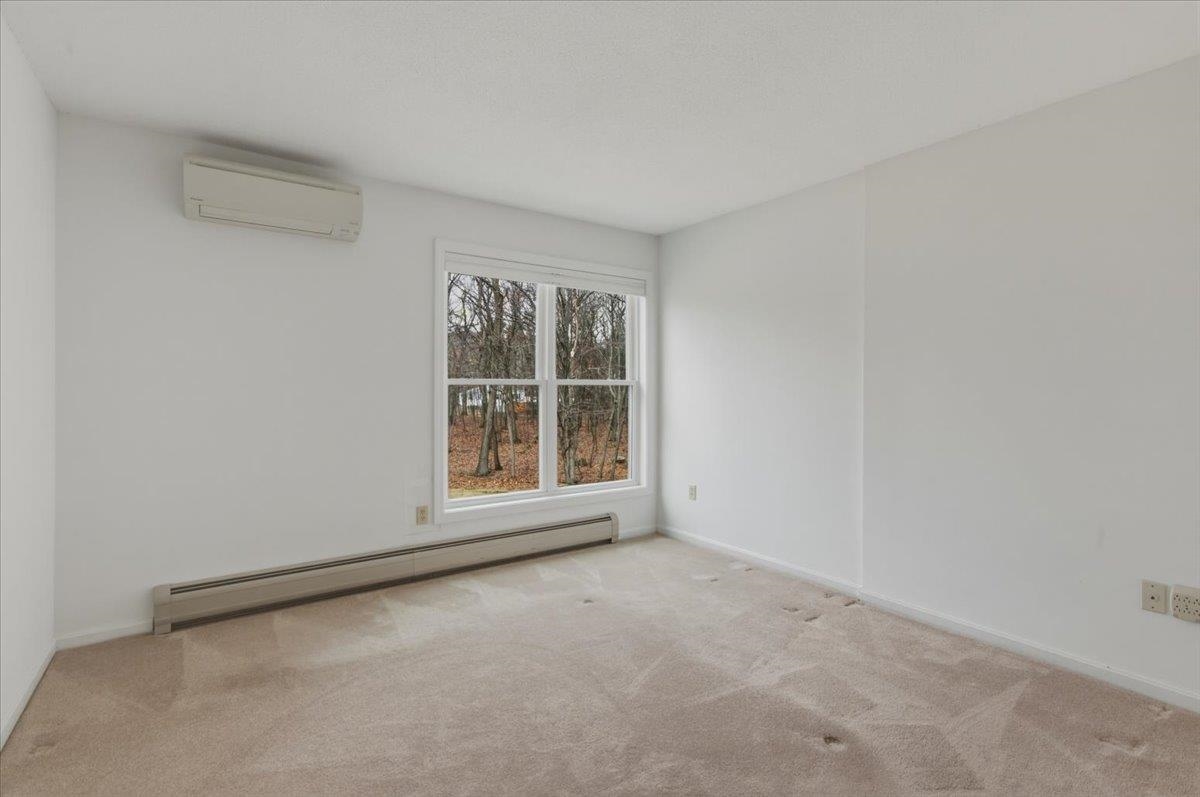 44 Commonwealth Drive, Unit 4 Colchester, VT 05446 - Photo 25 of 53