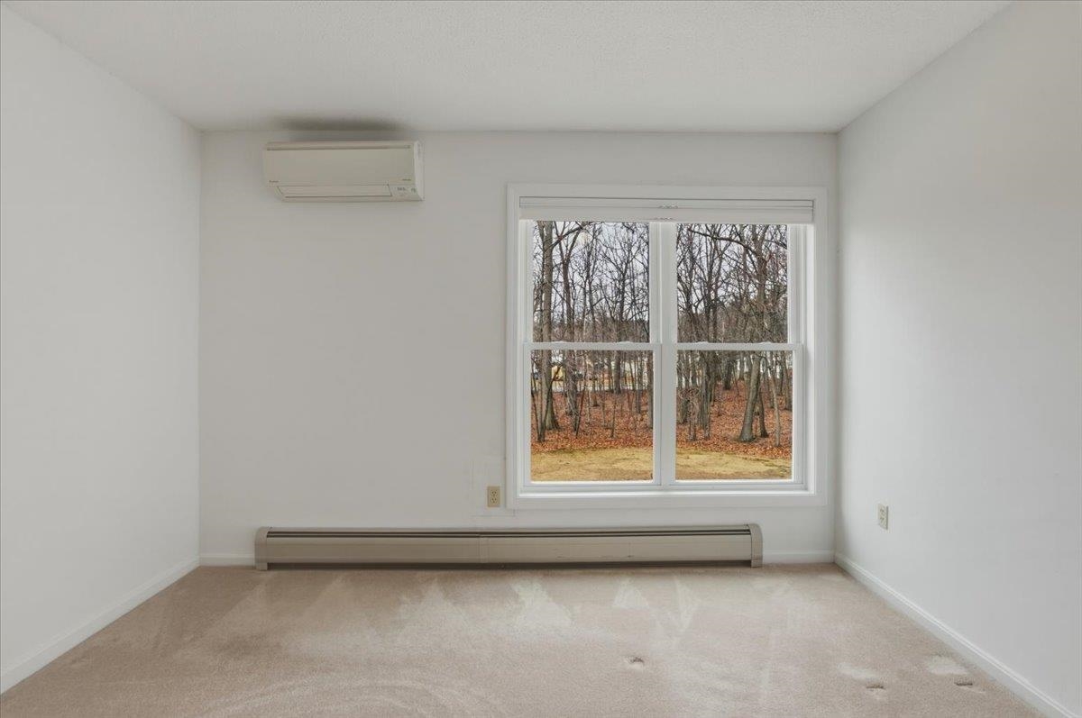 44 Commonwealth Drive, Unit 4 Colchester, VT 05446 - Photo 28 of 53