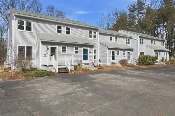 $339,900 | 44 Commonwealth Drive, Unit 4, Colchester, VT 05446