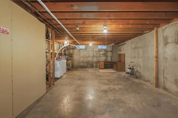 $339,900 | 44 Commonwealth Drive, Unit 4, Colchester, VT 05446