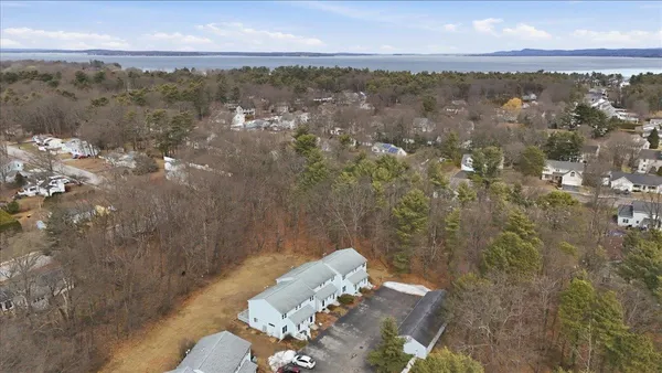 $339,900 | 44 Commonwealth Drive, Unit 4, Colchester, VT 05446