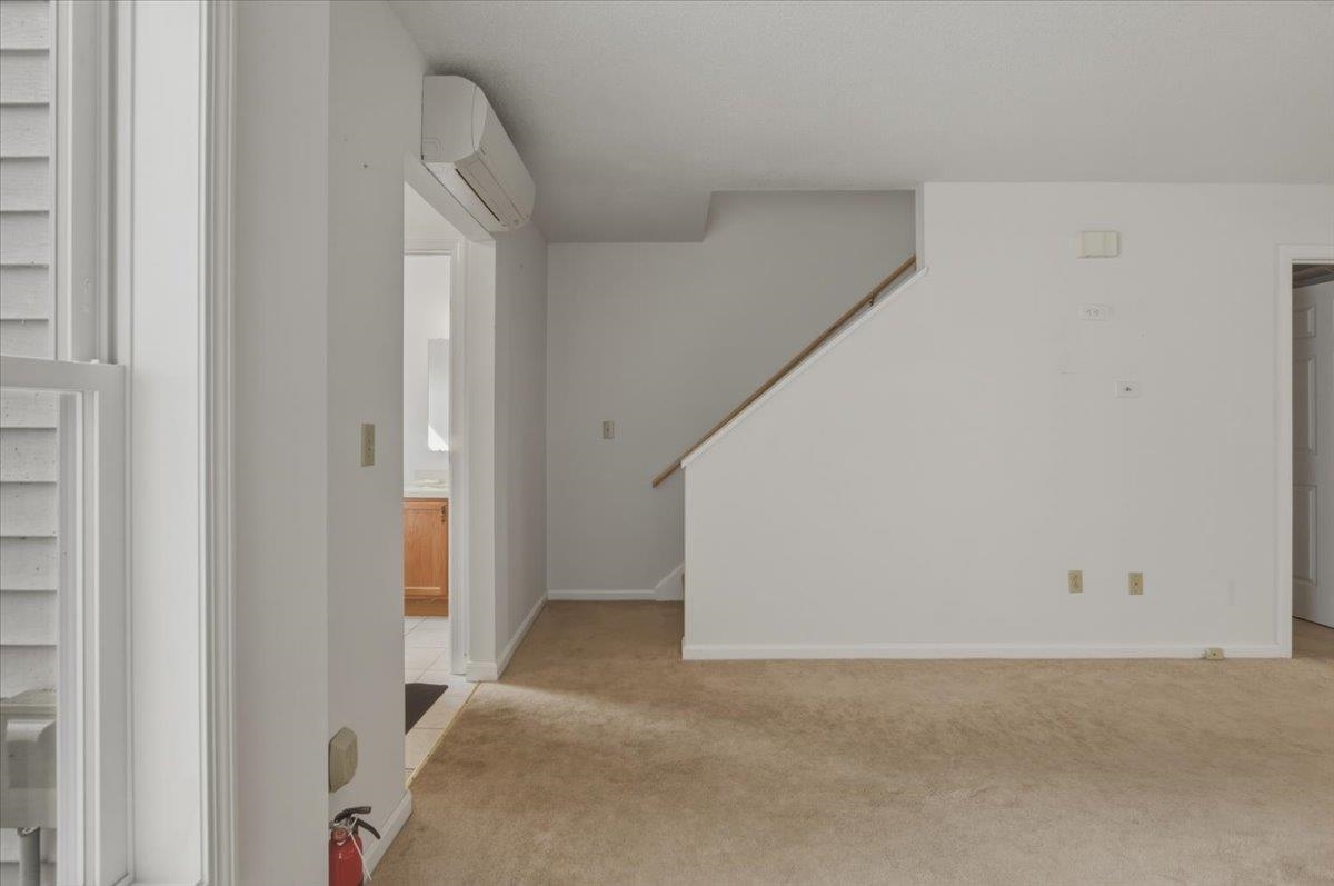 44 Commonwealth Drive, Unit 4 Colchester, VT 05446 - Photo 7 of 53