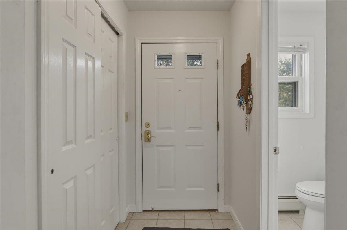 44 Commonwealth Drive, Unit 4 Colchester, VT 05446 - Photo 9 of 53