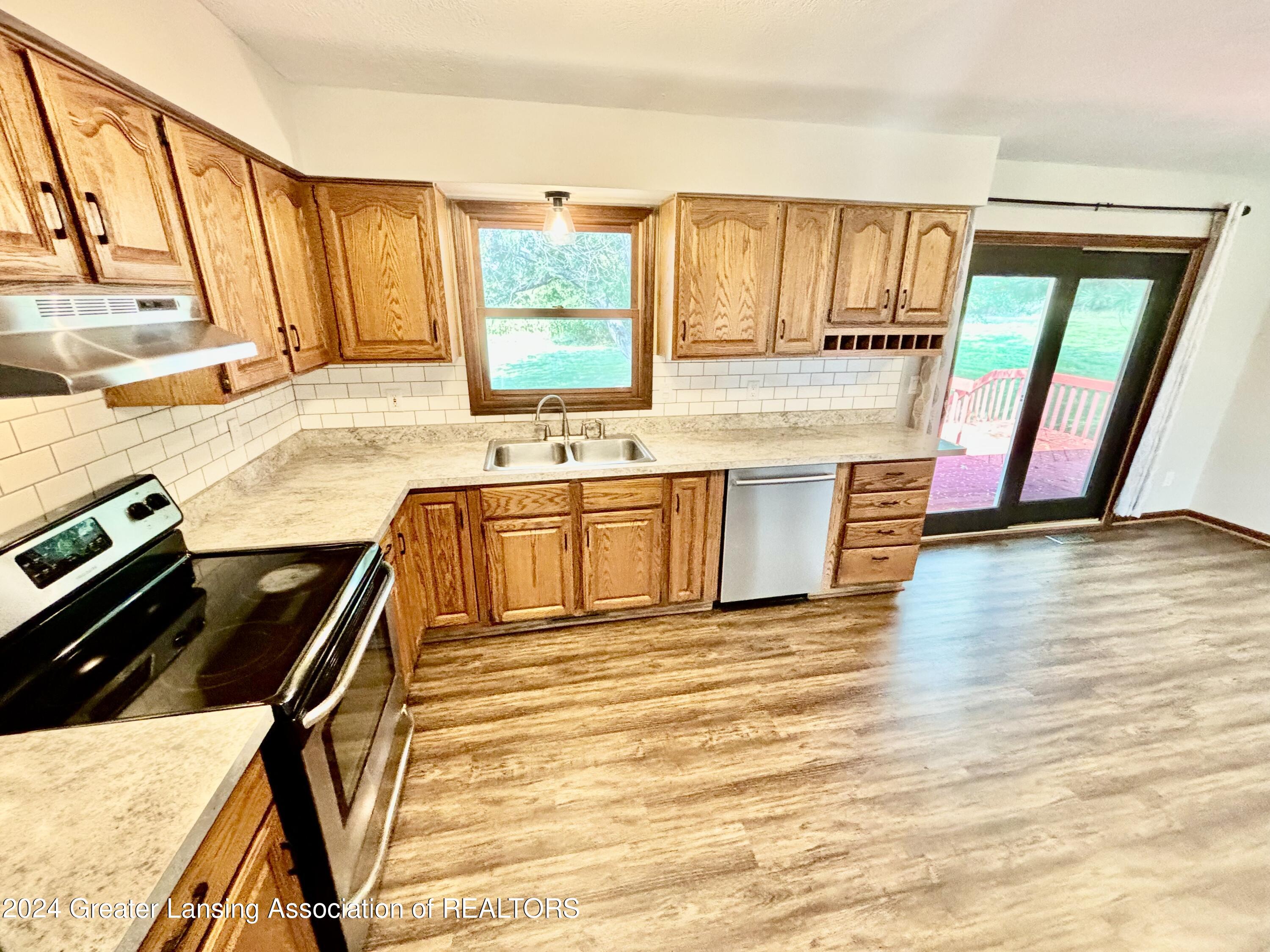 1361 North Stewart Road Charlotte, MI 48813 - Photo 18 of 78 uuid=F19FBEFD-21A4-4119-98F4-2EA4E023B53