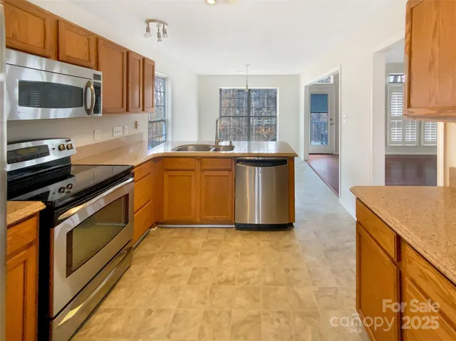 $345,000 | 12134 Brownestone View Drive, Charlotte, NC 28269