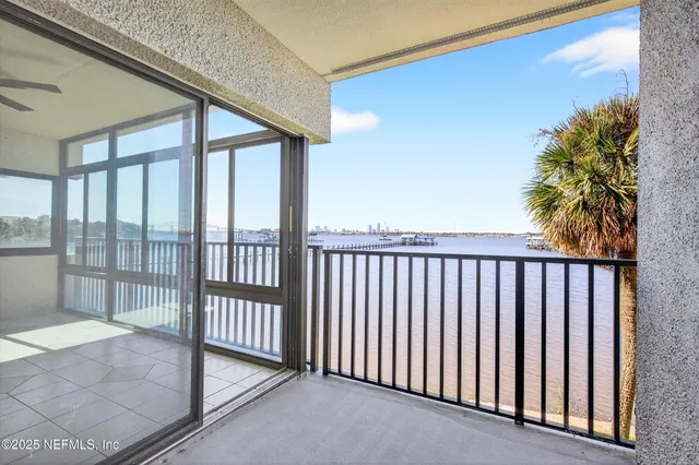 $299,000 | 2280 Shepard Street, Unit 204, Jacksonville, FL 32211