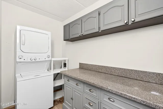 $299,000 | 2280 Shepard Street, Unit 204, Jacksonville, FL 32211