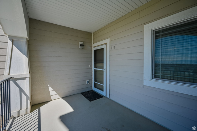 211 West Ridge Road Saratoga Springs, UT 84045 - Photo 3 of 22