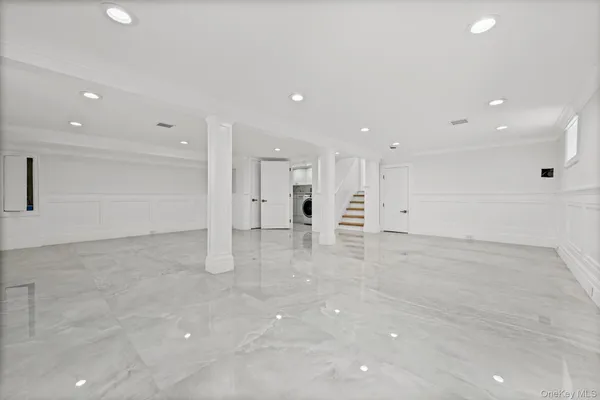 $1,345,000 | 2292 Vassar Place, Merrick, NY 11566