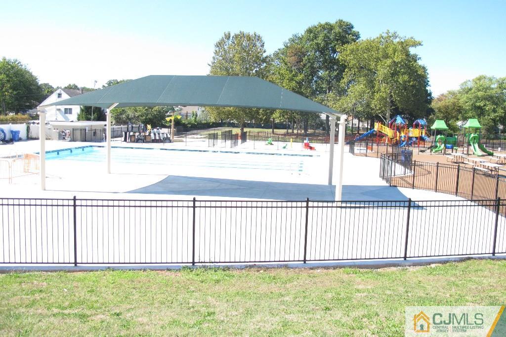 95 Brandywine Road Fords, NJ 08863 - Photo 21 of 23 a view of a backyard