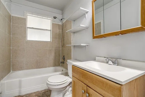 $1,750 | 109 Northeast Cindy Lane, Burleson, TX 76028