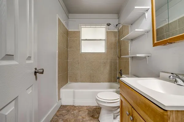 $1,750 | 109 Northeast Cindy Lane, Burleson, TX 76028