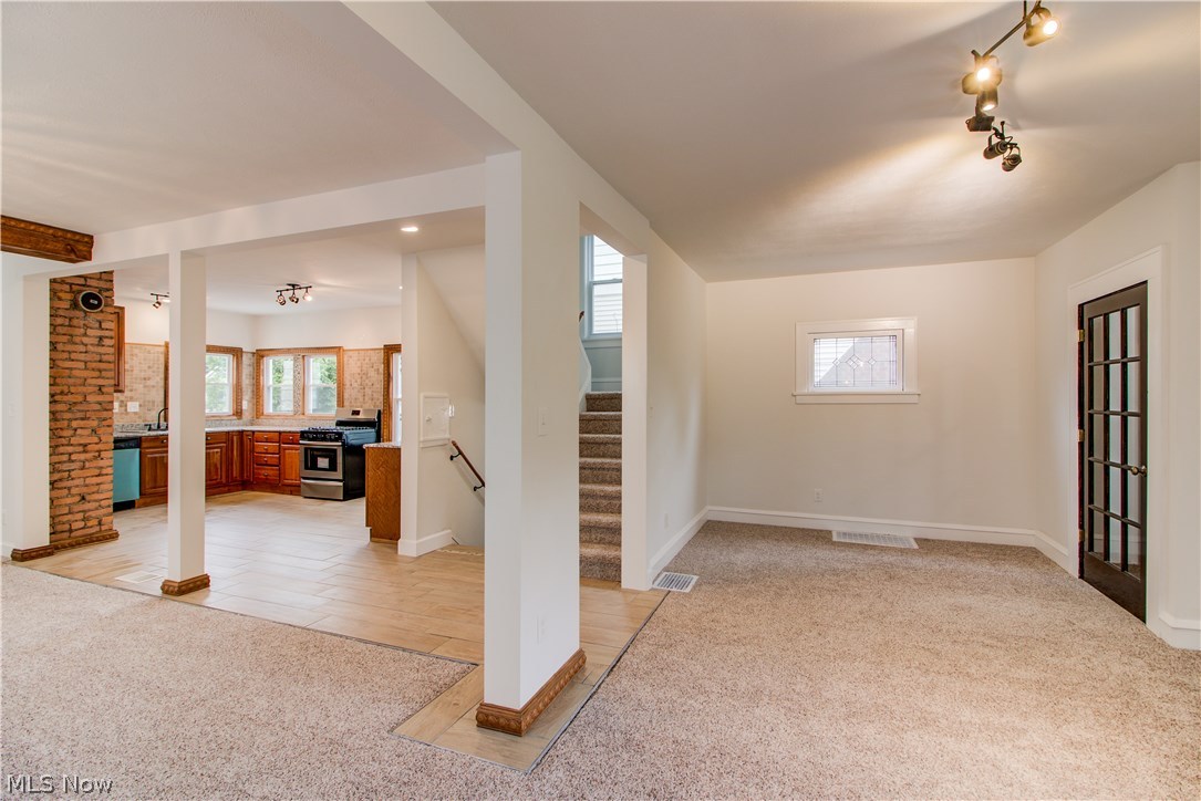 3598 Ludgate Road Cleveland, OH 44120 - Photo 10 of 32 Gallery Image 10