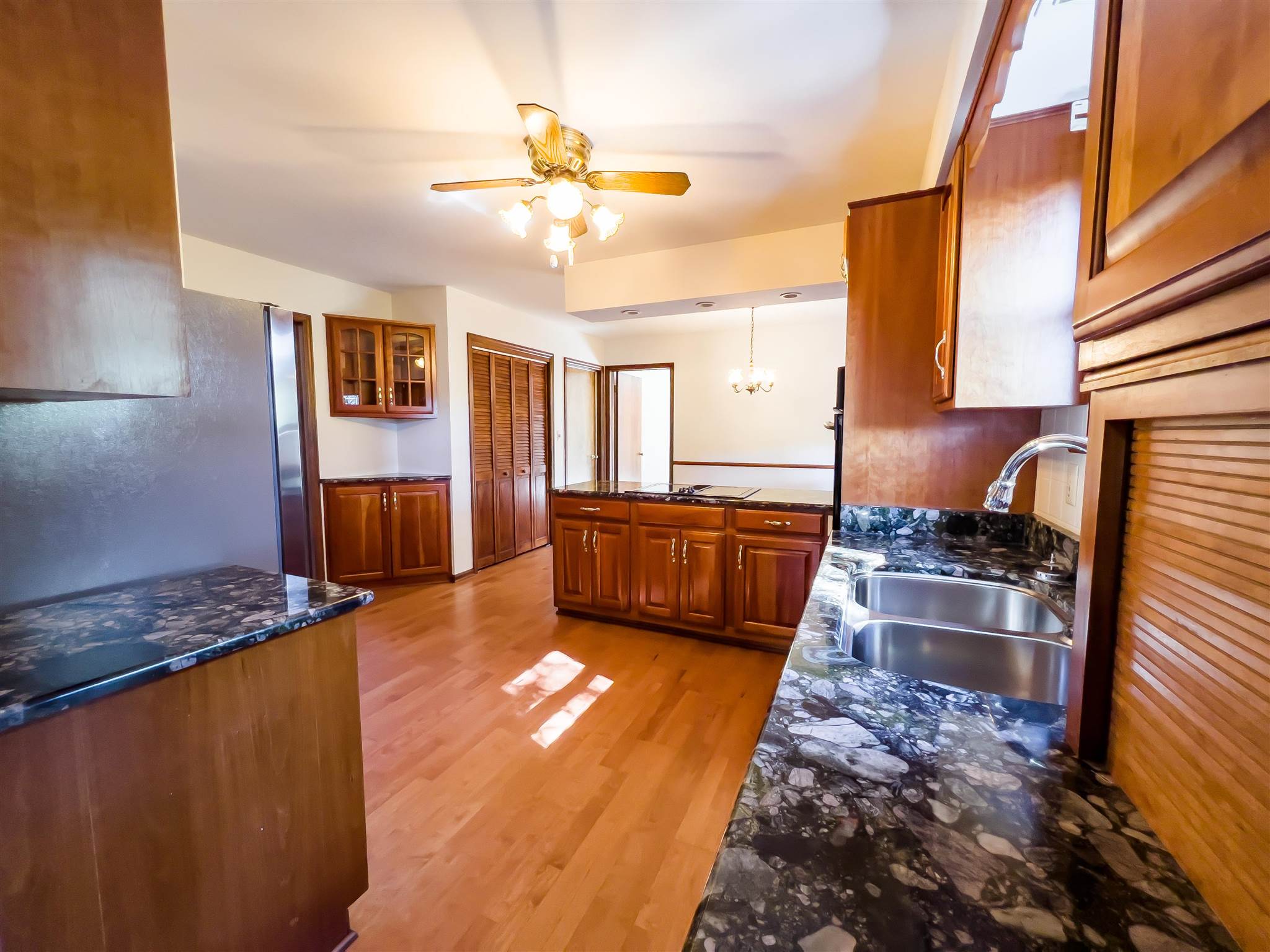 7833 Ridgemont Drive Newburgh, IN 47630 - Photo 8 of 36 Gallery Image 8