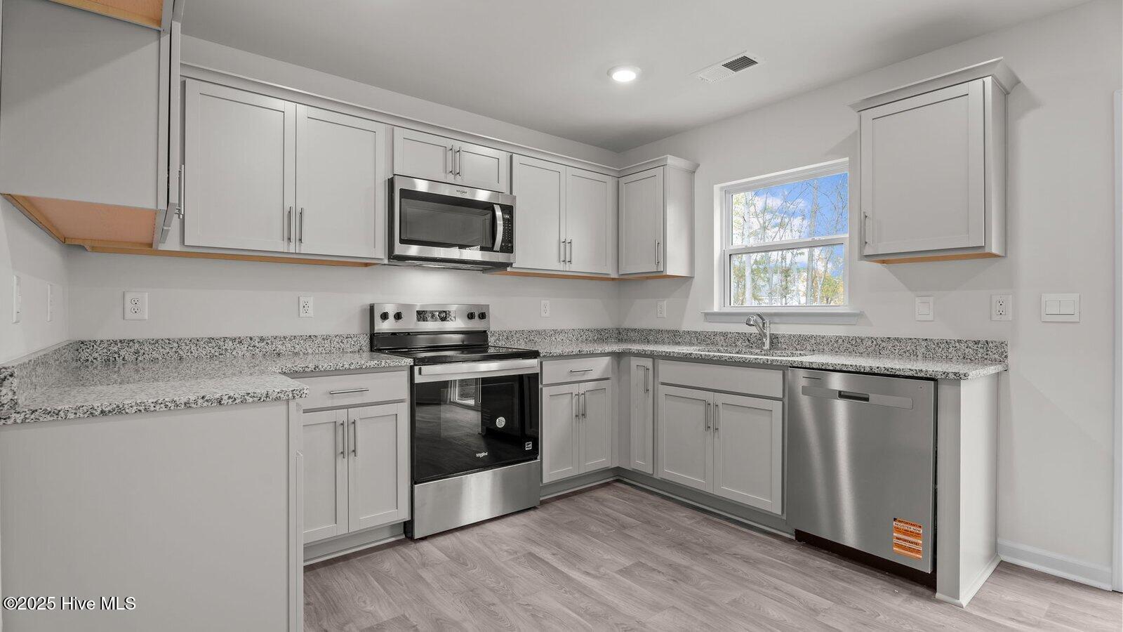 3801 Falcon Court Wilson, NC 27896 - Photo 8 of 37 21-custom-DSC05761