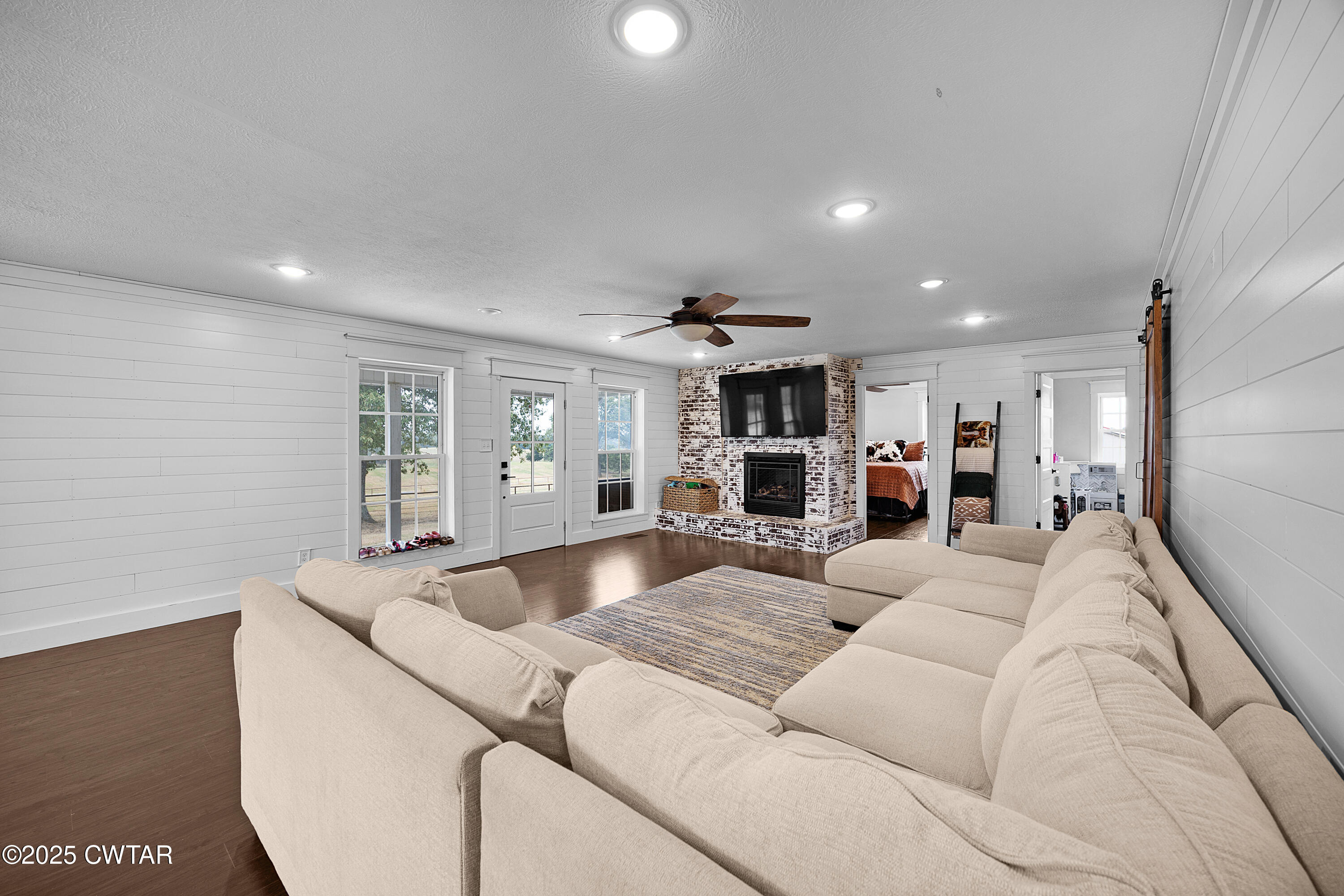 278 Burrow Road Friendship, TN 38034 - Photo 5 of 28 a living room with furniture and a table