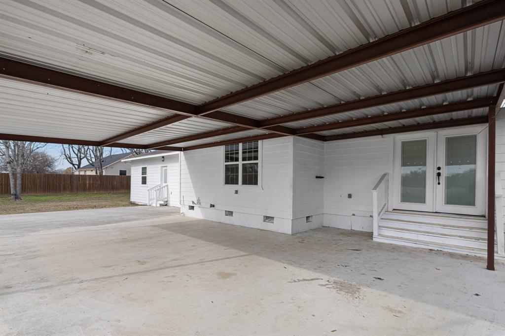 202 Blocker Bridgeport, TX 76426 - Photo 8 of 27 a view of a porch