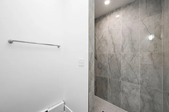 $239,900 | 2800 Hamline Avenue North, Unit 332, Roseville, MN 55113