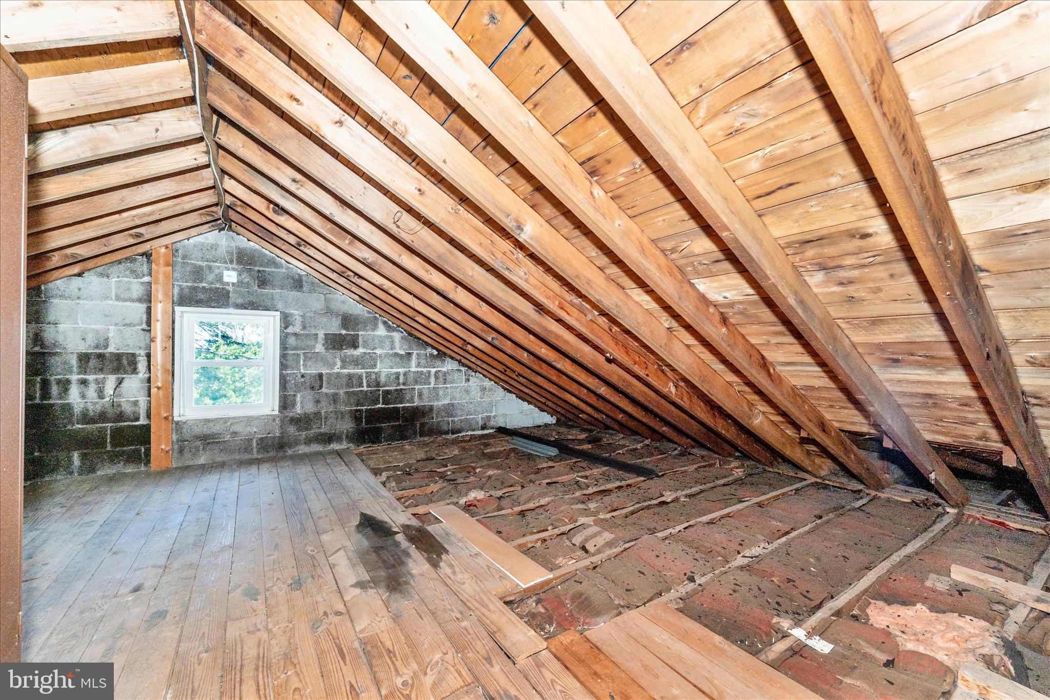 7716 Edgewood Church Road Frederick, MD 21702 - Photo 31 of 56 Attic
