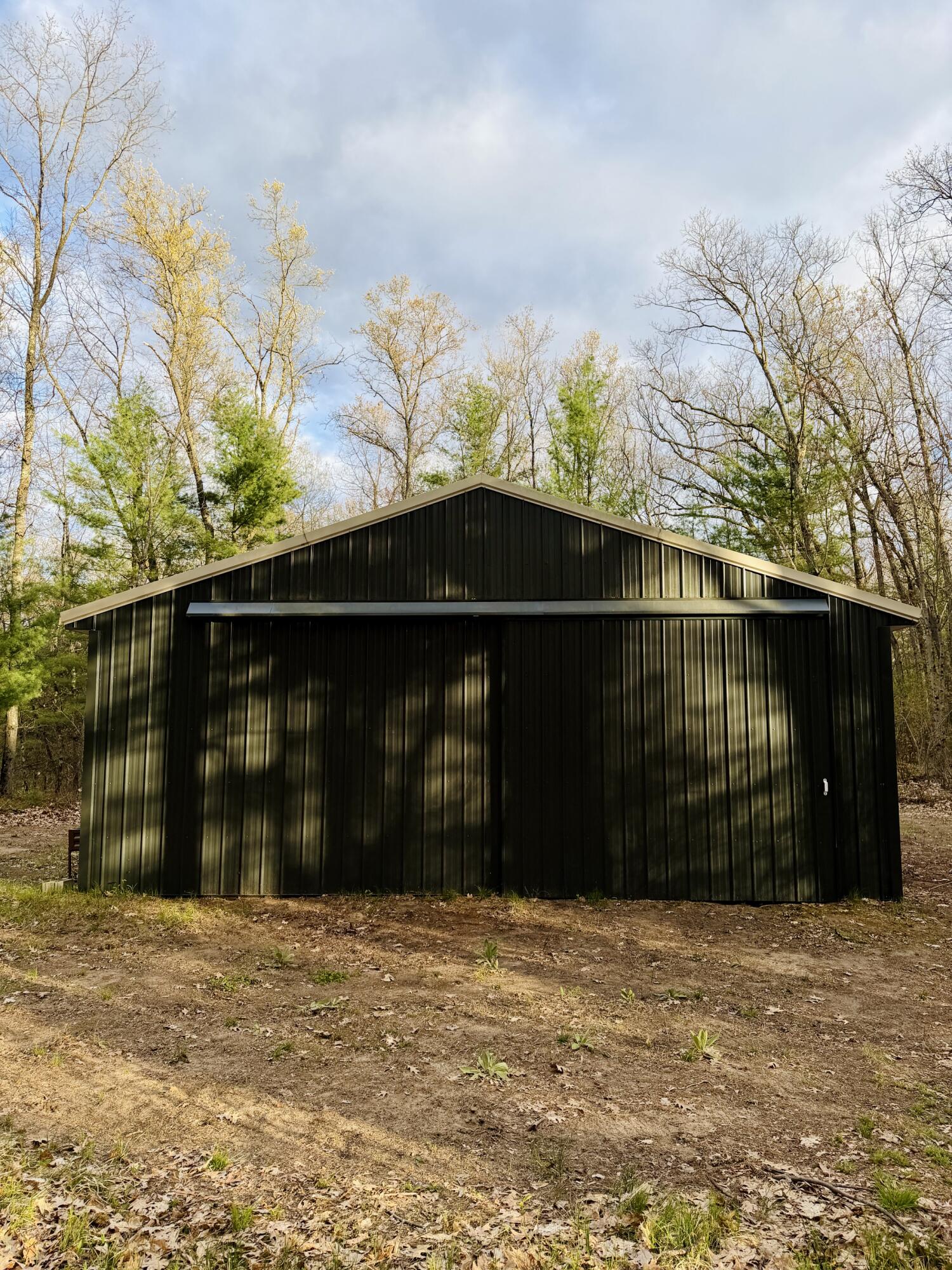 1661 North Centerline Road White Cloud, MI 49349 - Photo 3 of 45 IMG_0349
