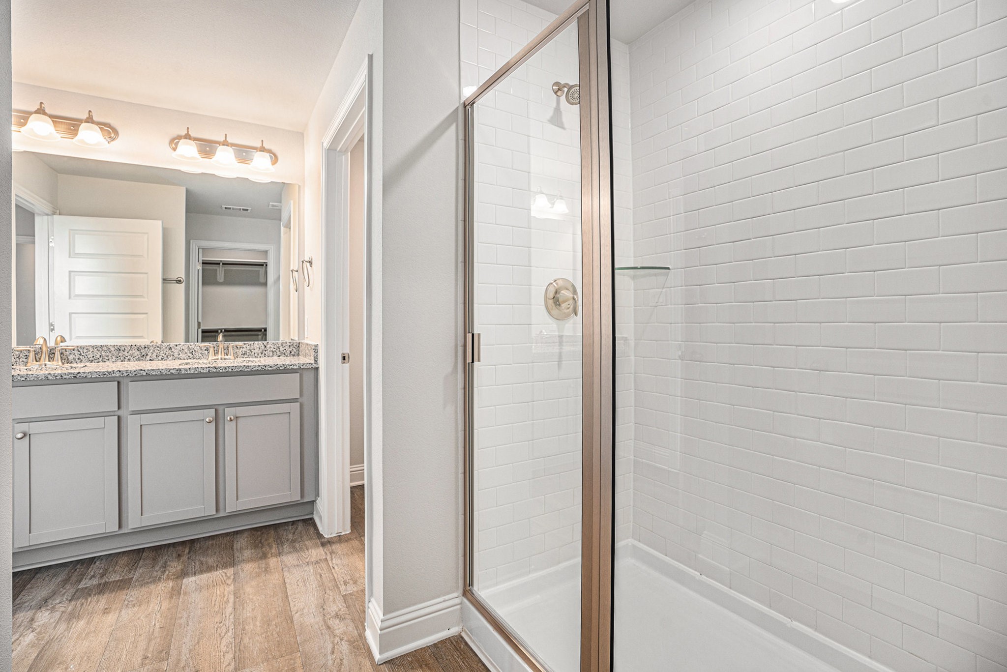 10 Greenbriar Loop Angleton, TX 77515 - Photo 11 of 18