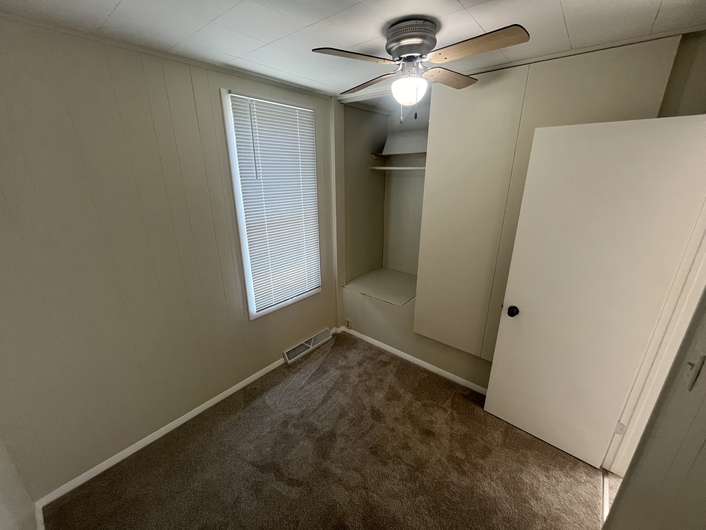 503 Main Street Dalzell, IL 61320 - Photo 5 of 9