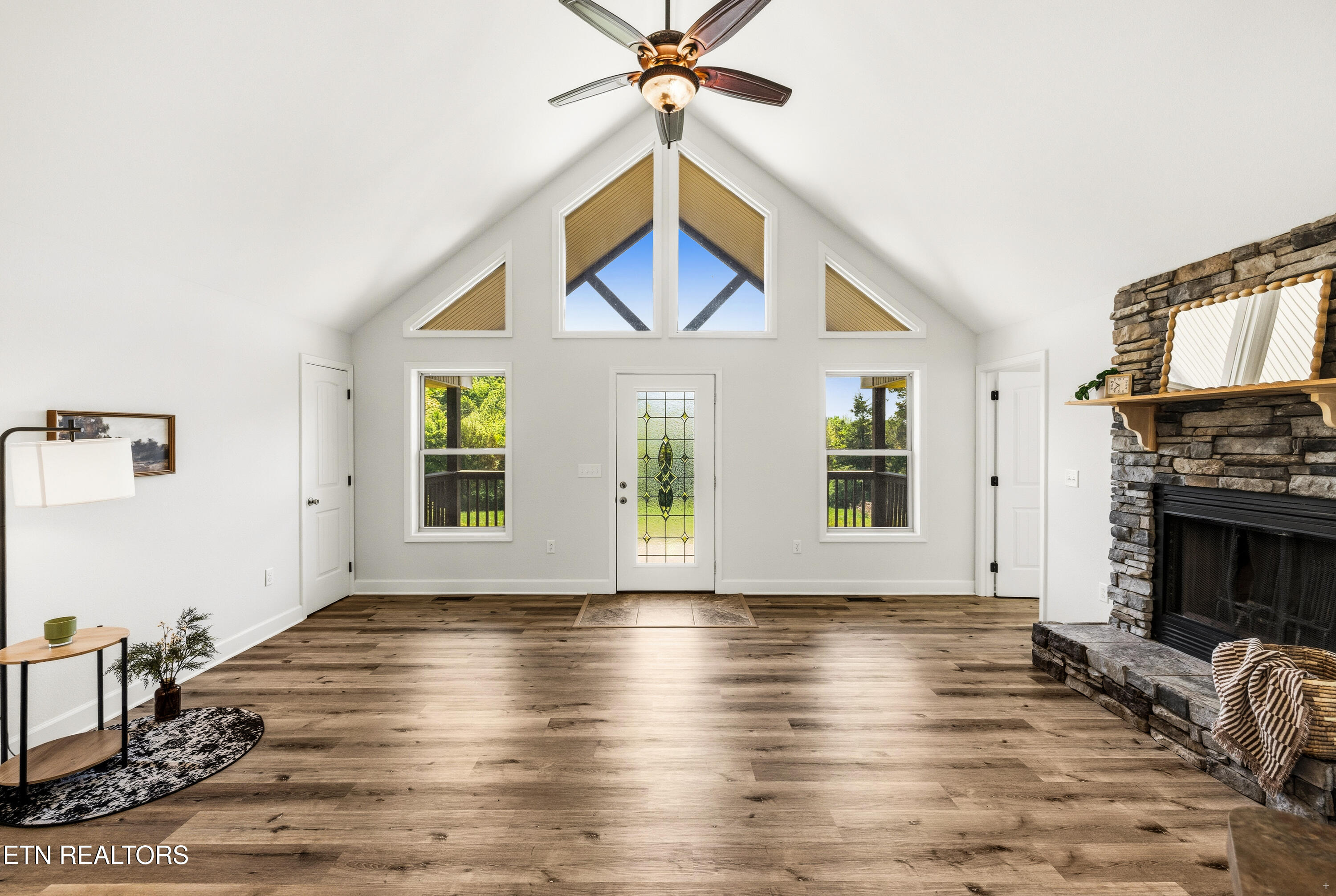 1462 Sandy Ridge Road Dandridge, TN 37725 - Photo 4 of 28 Positive Perceptions-4