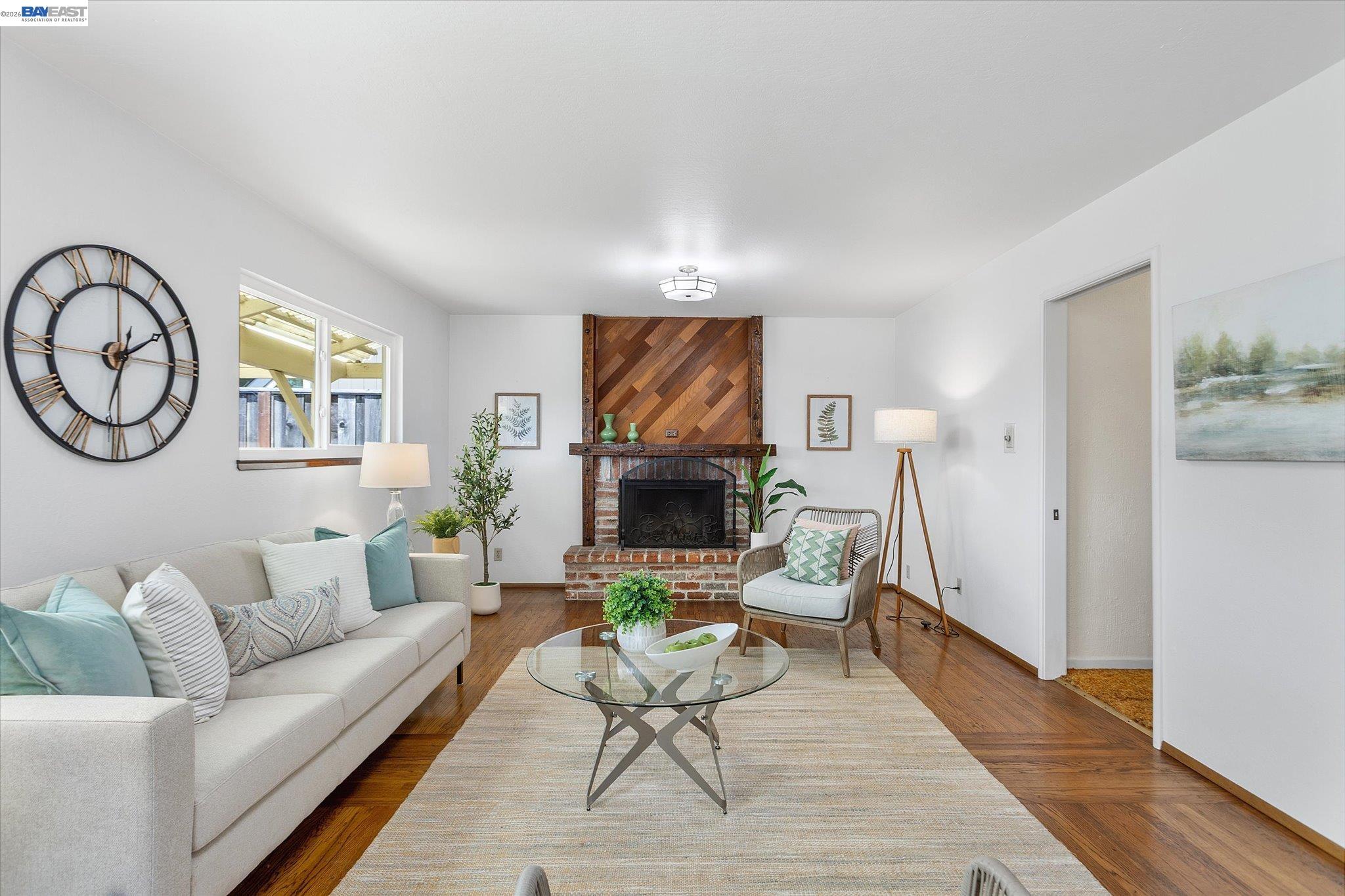 156 Mecartney Road Alameda, CA 94502 - Photo 5 of 67