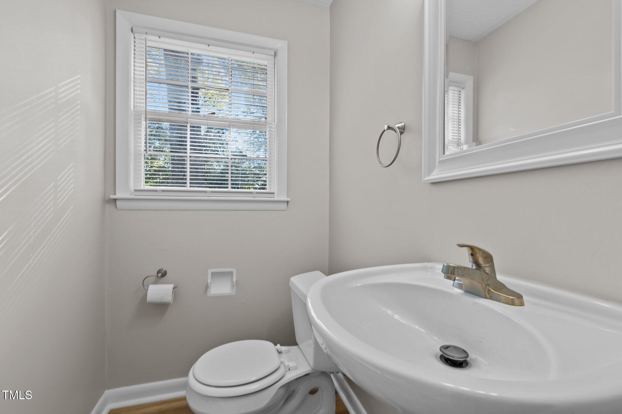 520 Alleghany Road Fayetteville, NC 28304 - Photo 13 of 41 11-web-or-mls-707A8451