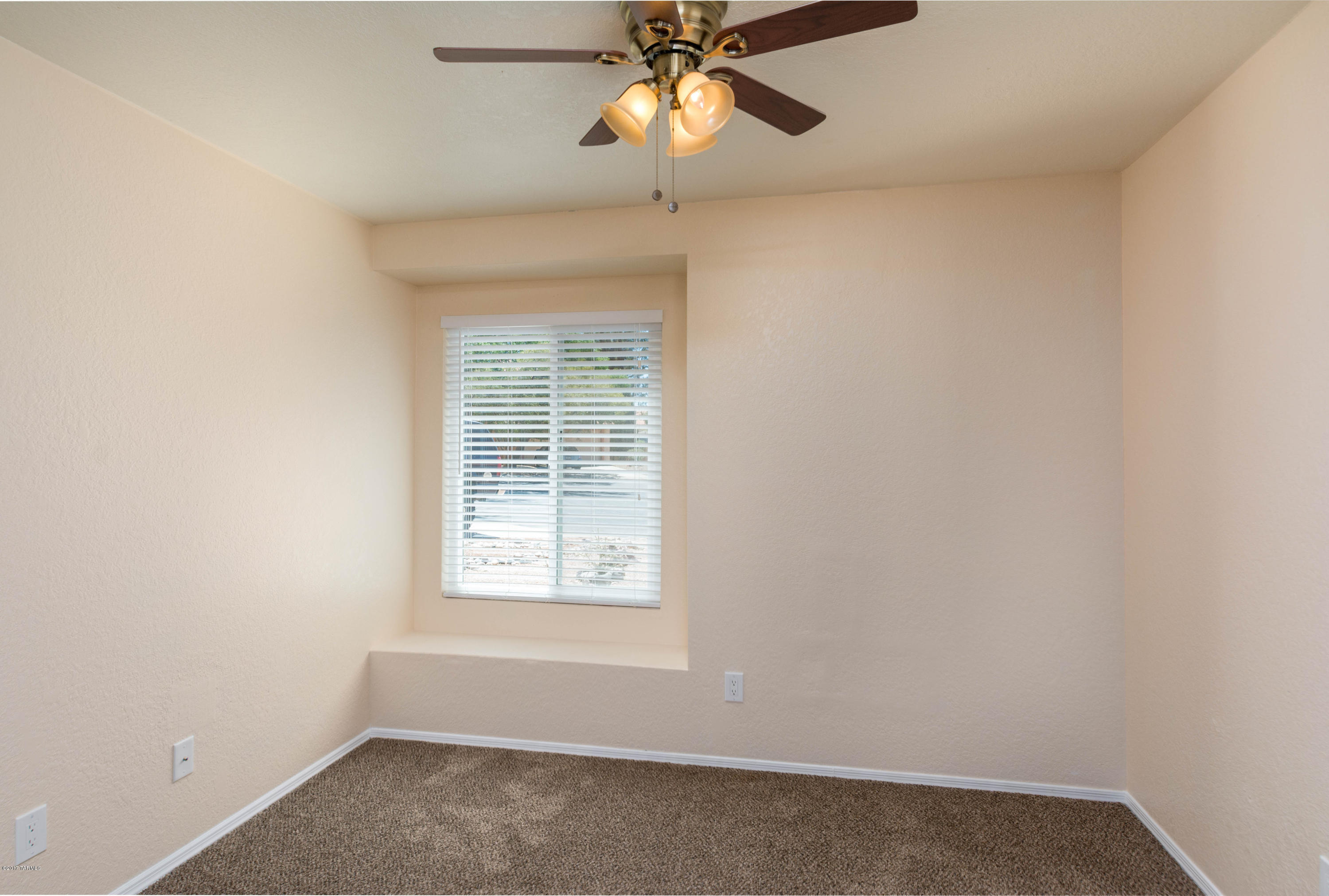 8893 North Lessing Court Tucson, AZ 85742 - Photo 18 of 29
