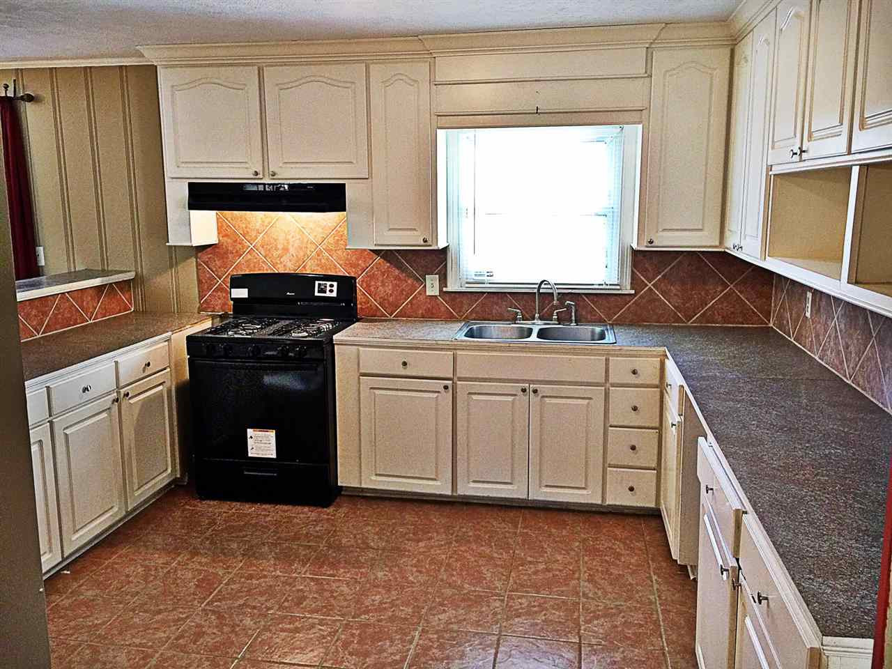 3777 Meadow Lane Jackson, MS 39212 - Photo 2 of 18 Photo 2