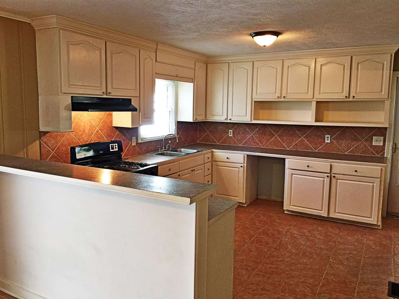 3777 Meadow Lane Jackson, MS 39212 - Photo 3 of 18 Photo 3