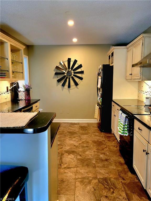 5410 Springhouse Farm Road Winston-Salem, NC 27107 - Photo 9 of 29 Gallery Image 9