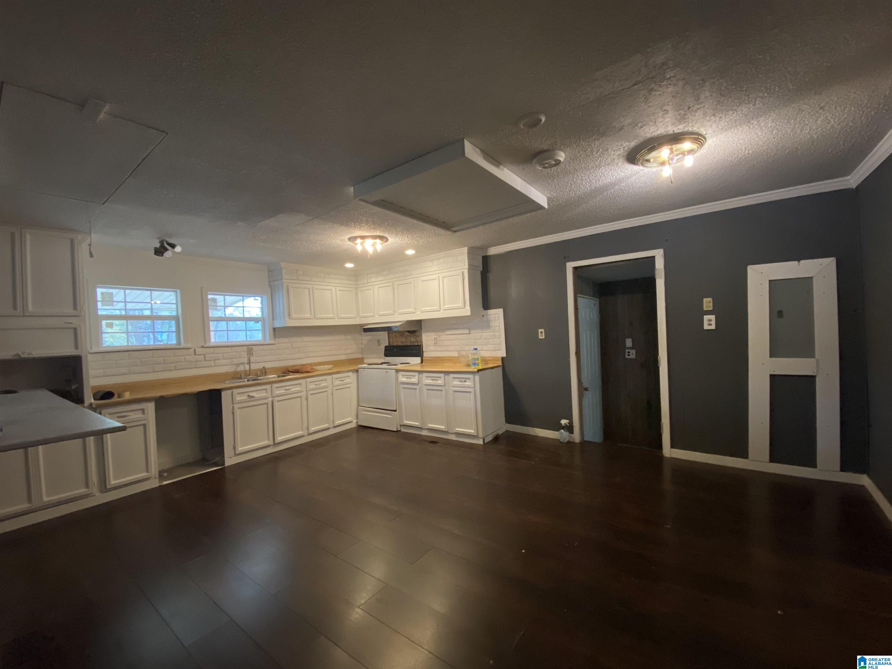 4131 Nauvoo Road Nauvoo, AL 35578 - Photo 7 of 15