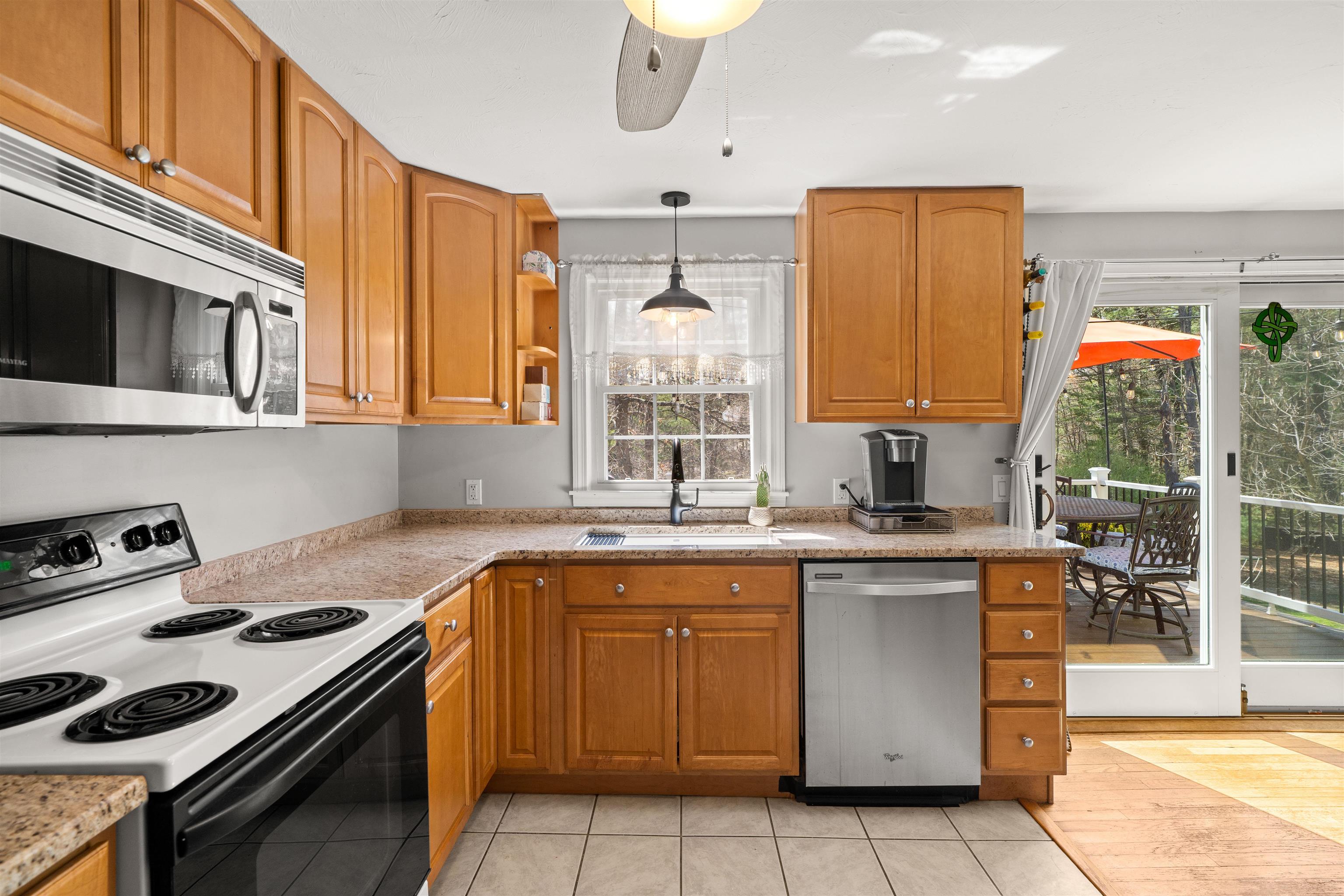 104 Joppa Road Merrimack, NH 03054 - Photo 7 of 29