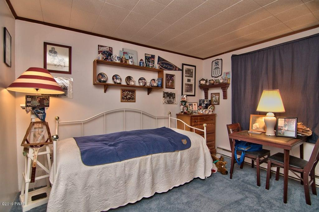 2019 Roamingwood Road Lake Ariel, PA 18436 - Photo 35 of 52 Bedroom 4