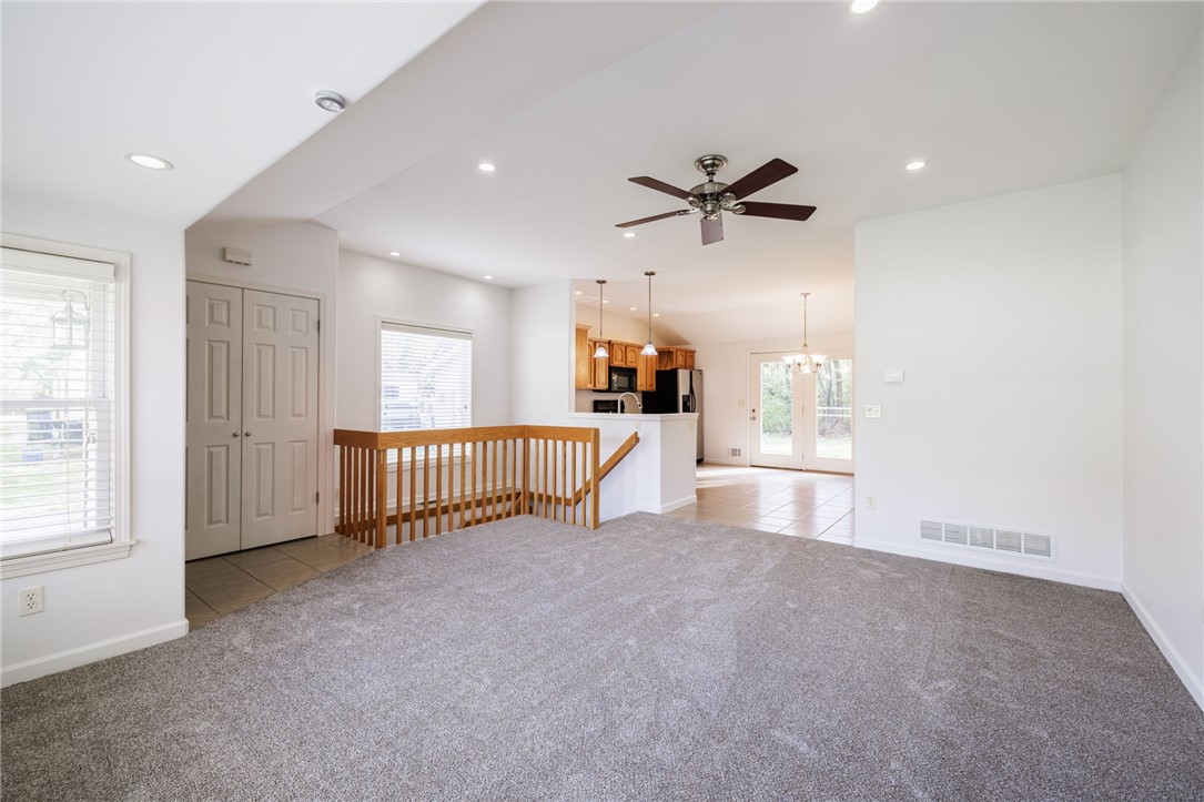 61 Stony Point Road Ogden, NY 14624 - Photo 14 of 29