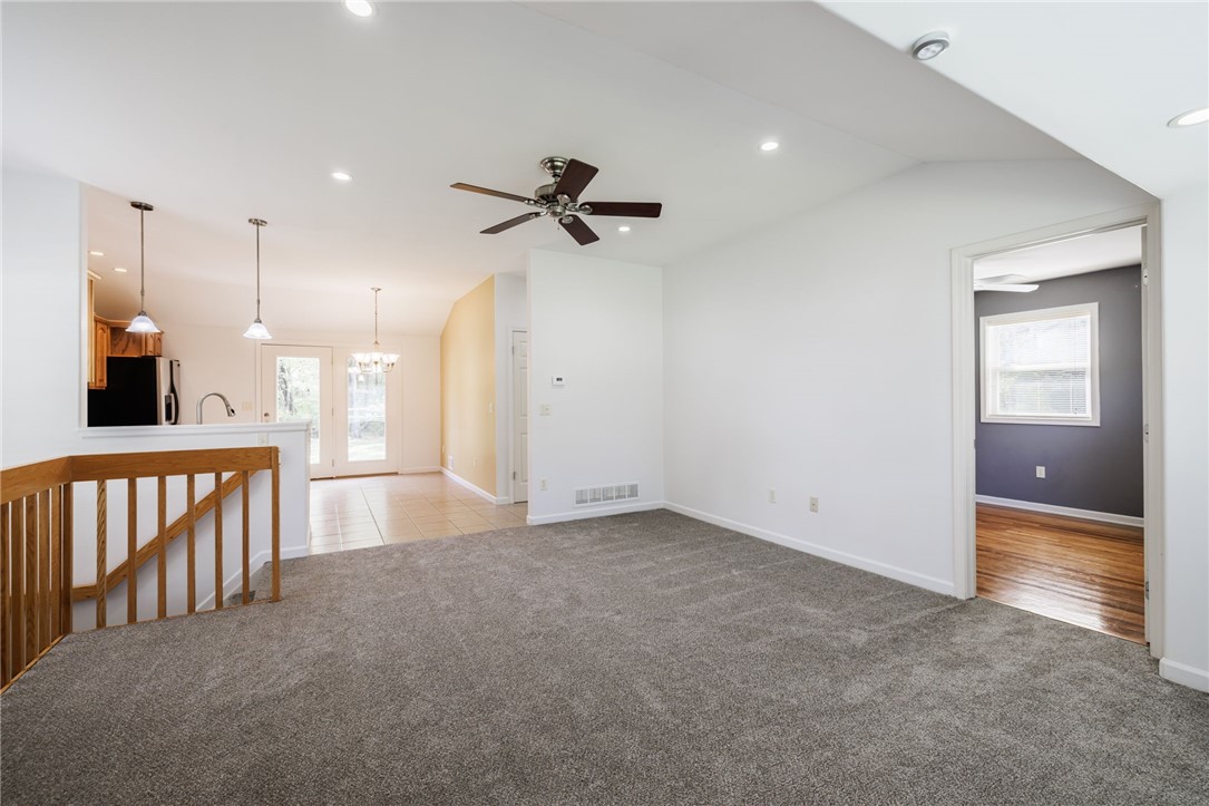 61 Stony Point Road Ogden, NY 14624 - Photo 17 of 29