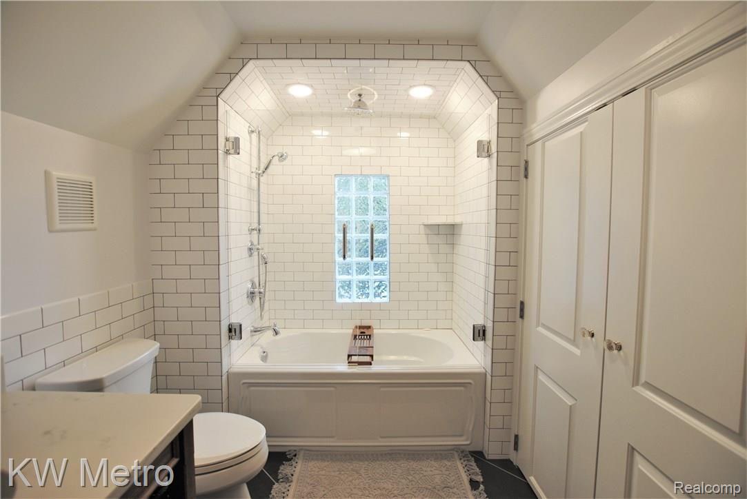 750 Columbia Road Berkley, MI 48072 - Photo 12 of 20 DSC_0037 (2).JPG