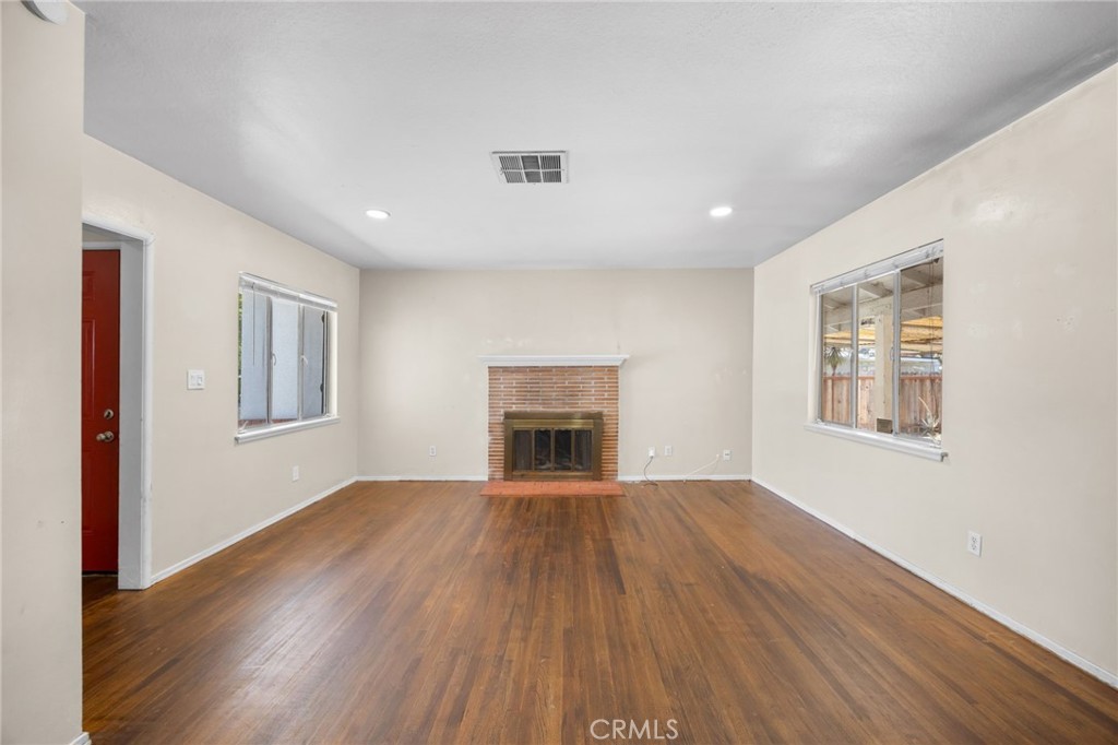 380 South Devon Road Orange, CA 92868 - Photo 5 of 27
