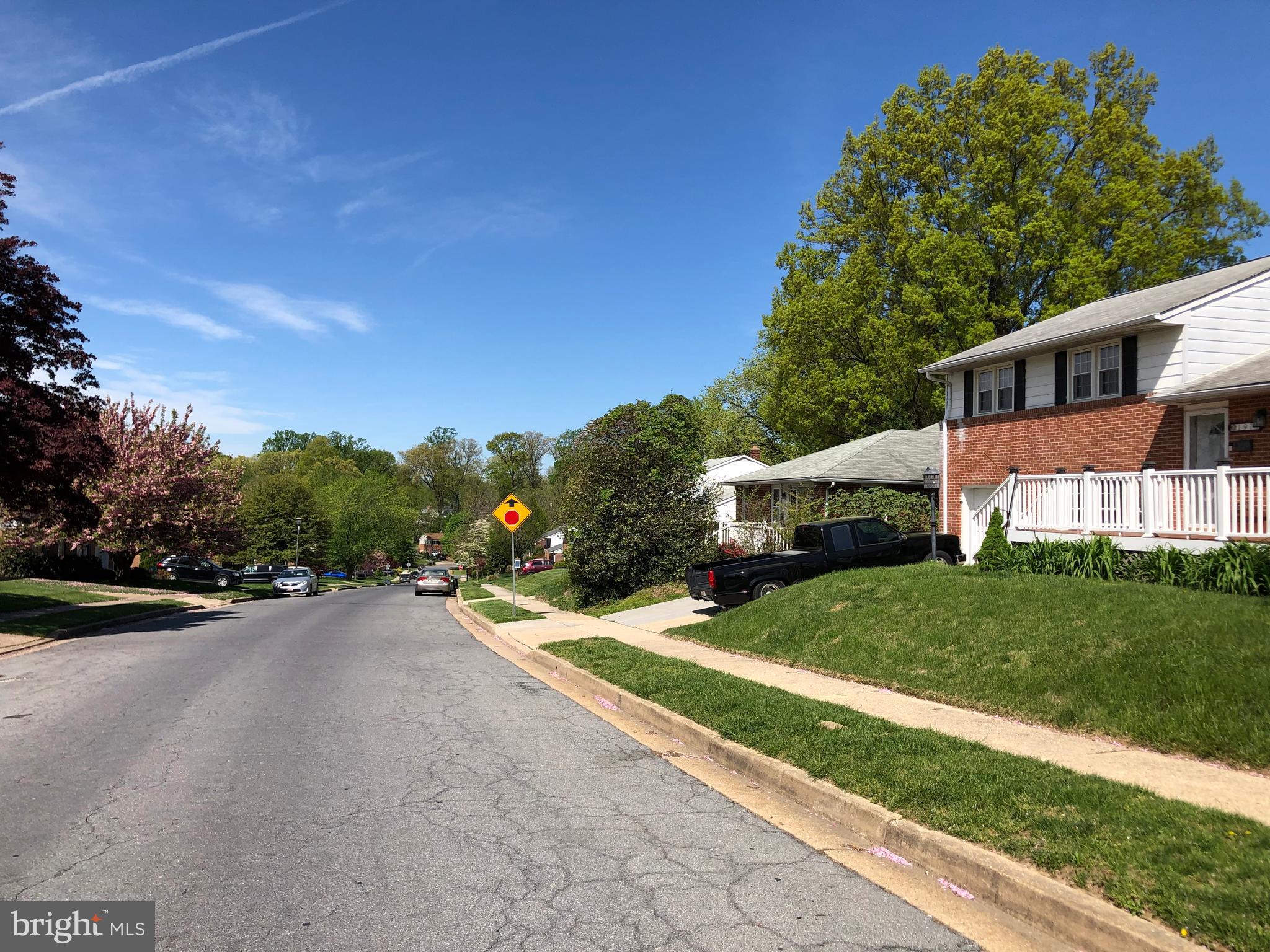 1908 Clifden Road Baltimore, MD 21228 - Photo 8 of 47 Community View