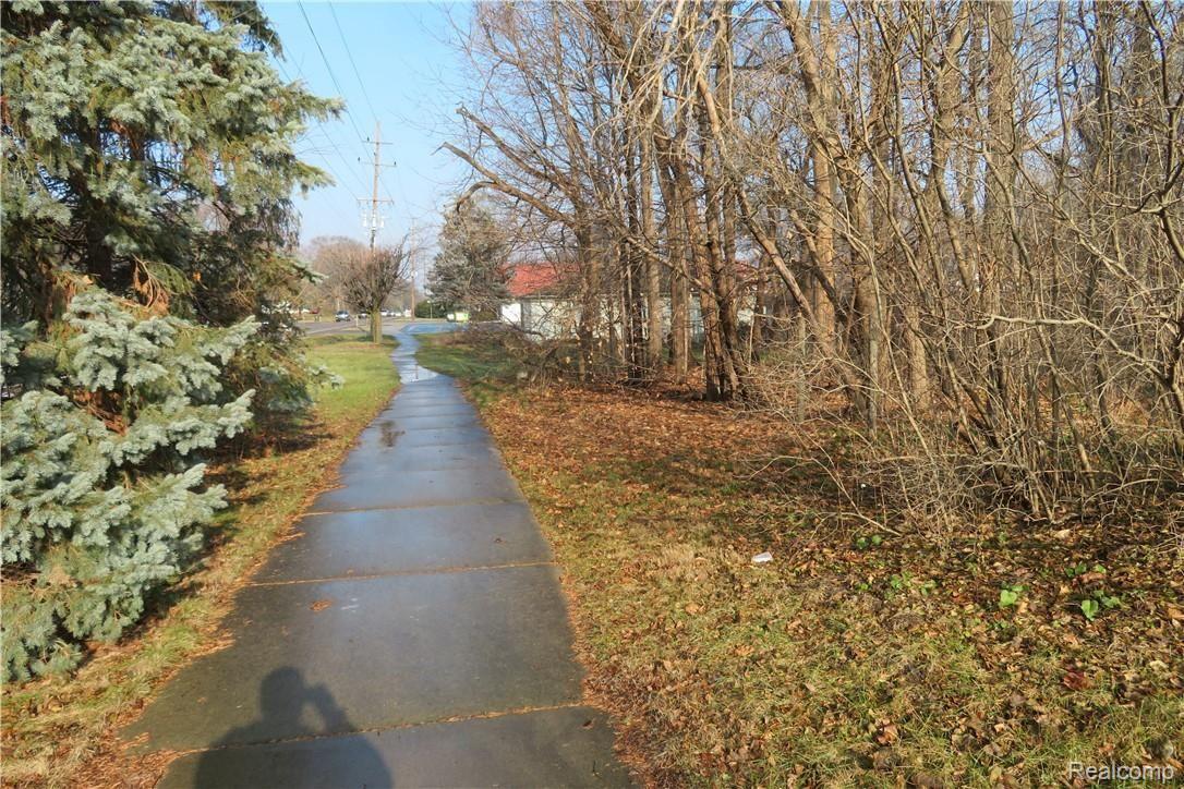 47360 Dequindre Road Utica, MI 48317 - Photo 19 of 19 80.JPG
