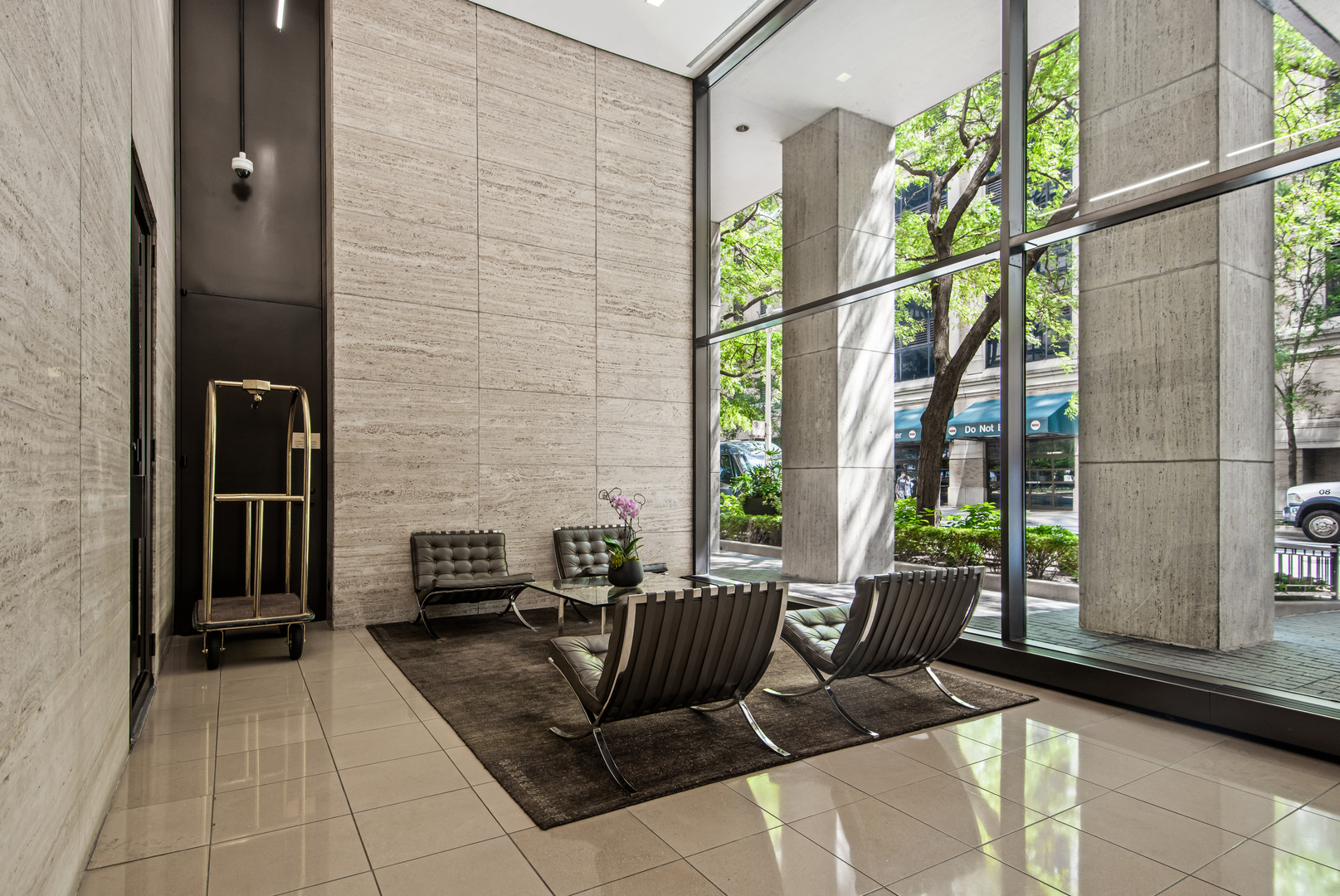 260 East Chestnut Street, Unit 611 Chicago, IL 60611 - Photo 19 of 20 a living room with furniture