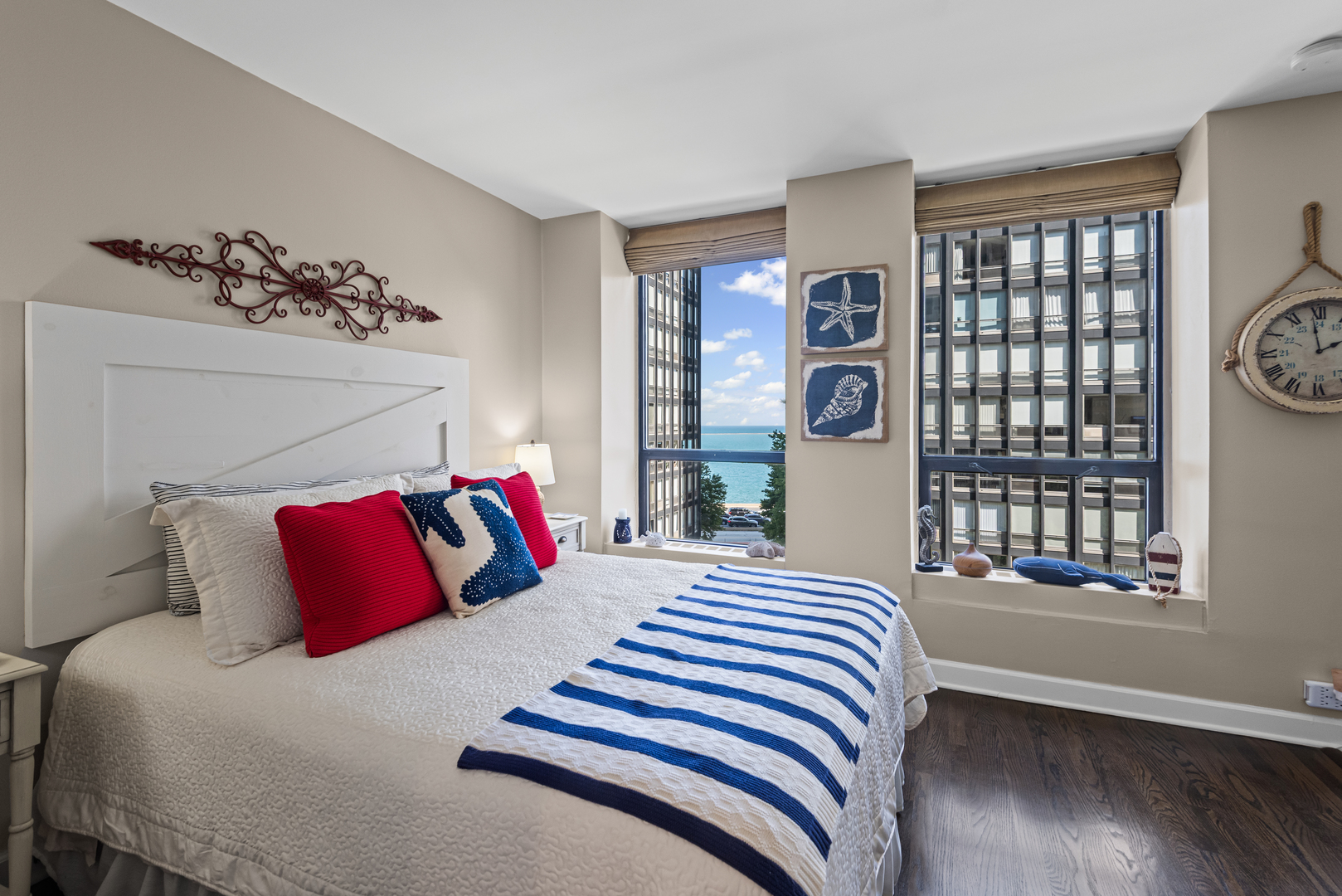 260 East Chestnut Street, Unit 611 Chicago, IL 60611 - Photo 9 of 20 a bedroom with a bed and a window