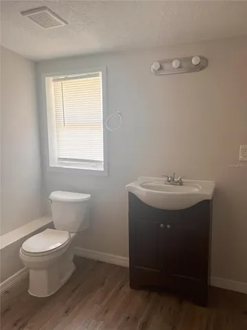 $1,200 | 804 Northwest 1st Avenue, Unit A, Mulberry, FL 33860