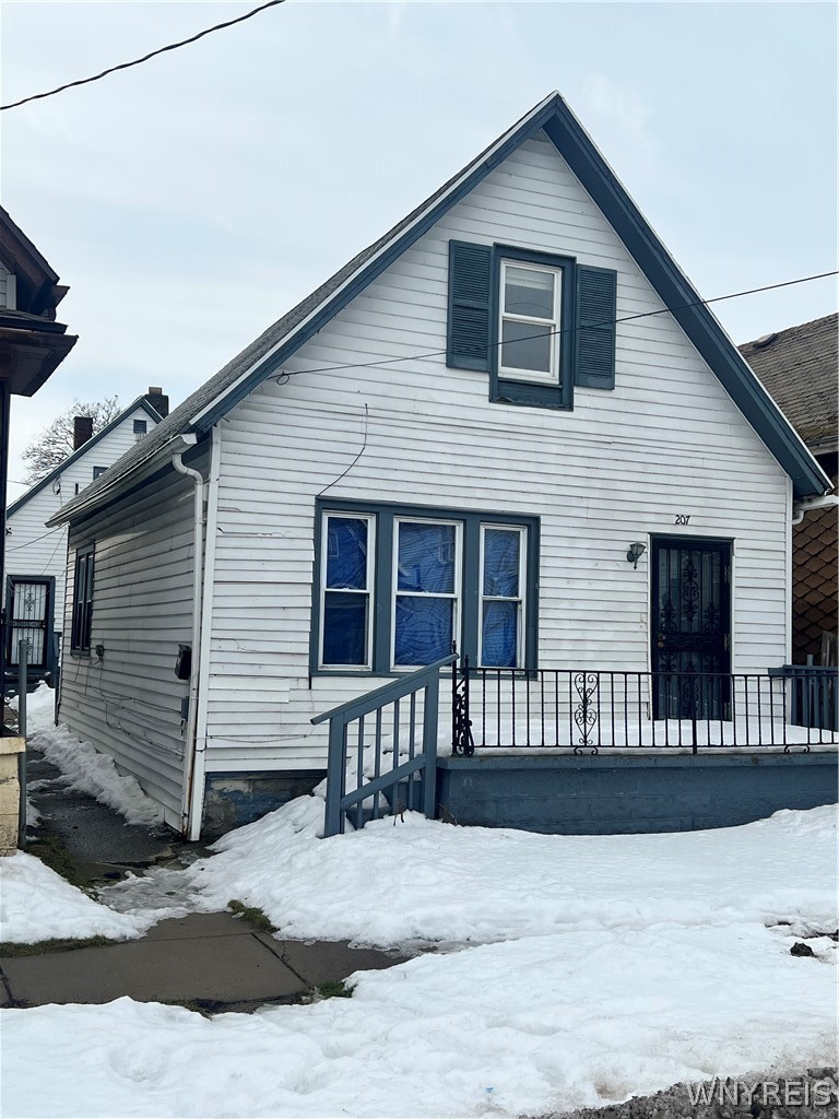 207 Oneida Street Buffalo, NY 14206 - Photo 1 of 3