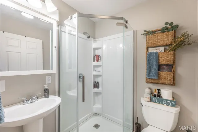 $219,900 | 1259 North State Hwy H, Bernie, MO 63822